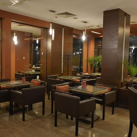 Hotel Presidivm Palace Lovech Bagian luar foto