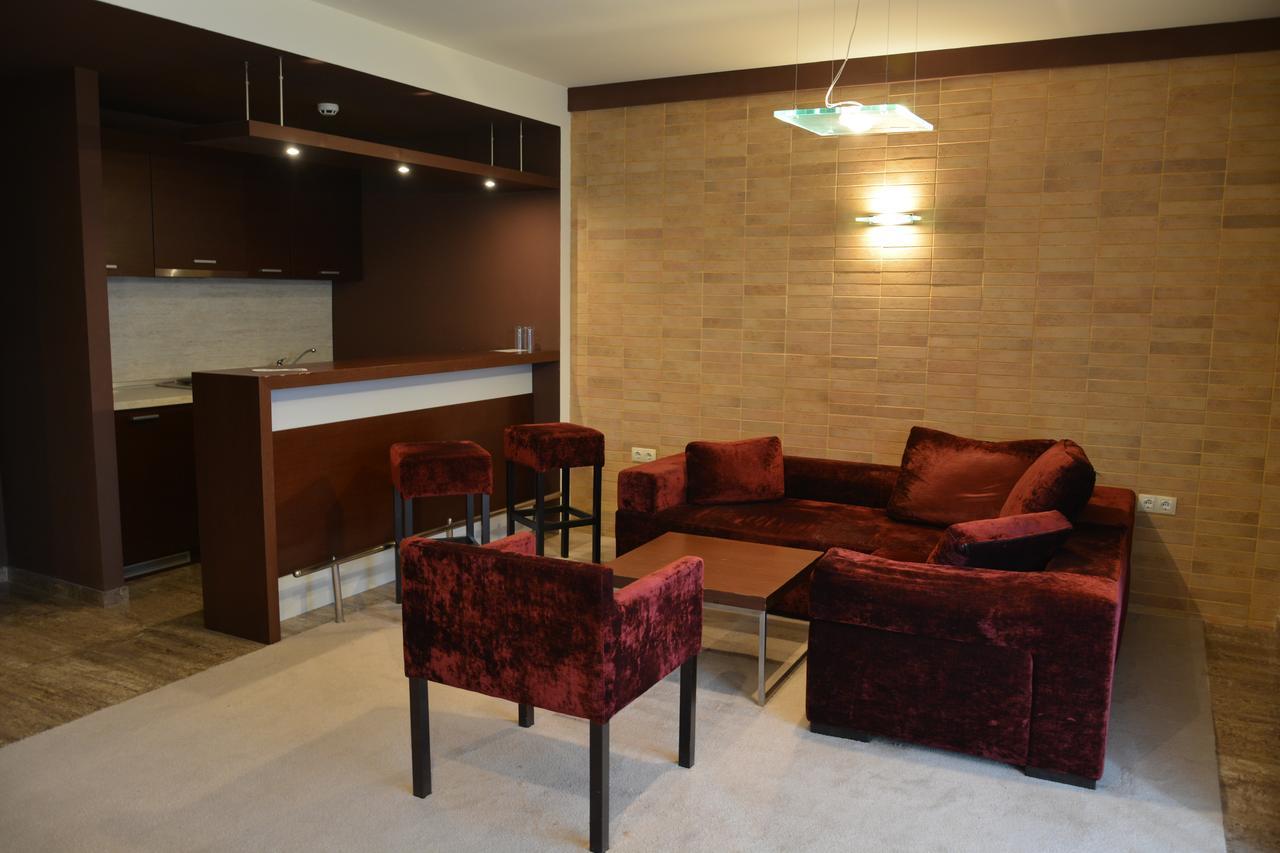 Hotel Presidivm Palace Lovech Bagian luar foto