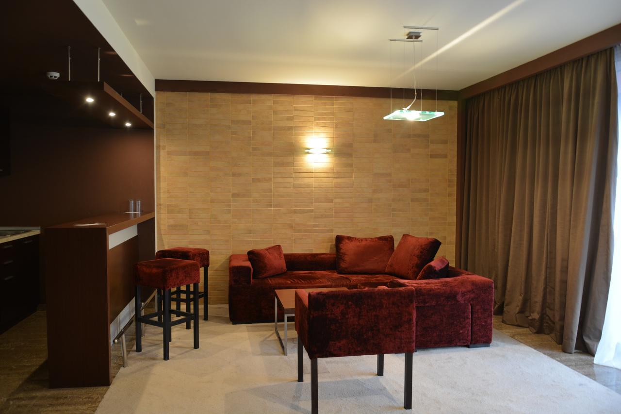 Hotel Presidivm Palace Lovech Bagian luar foto